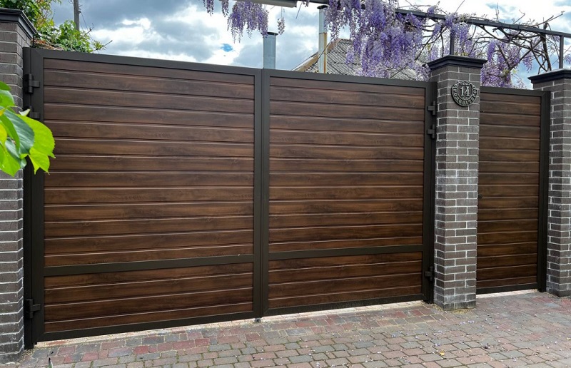 Распашные ворота в Гомеле